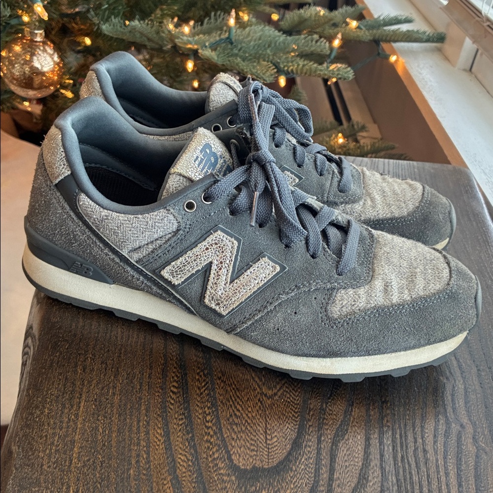 Women’s gray New Balance 696 sneakers